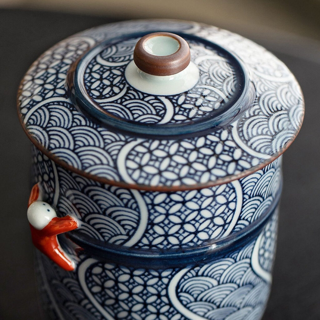 Beyond the Edo Kiriko Glass: A Review of MASU's Lidded Ceramic Teacup — detail 3