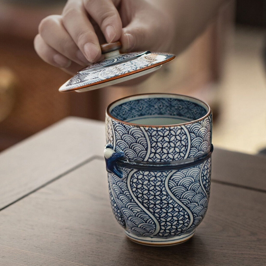 Beyond the Edo Kiriko Glass: A Review of MASU's Lidded Ceramic Teacup — detail 5